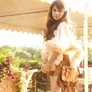 韩依依H85102新款时尚白色蝙蝠袖斗篷大衣/风衣