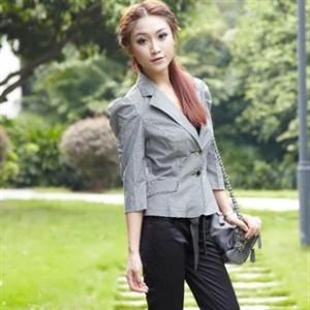 七姿蝶S3019秋季复古细格纹西装上衣